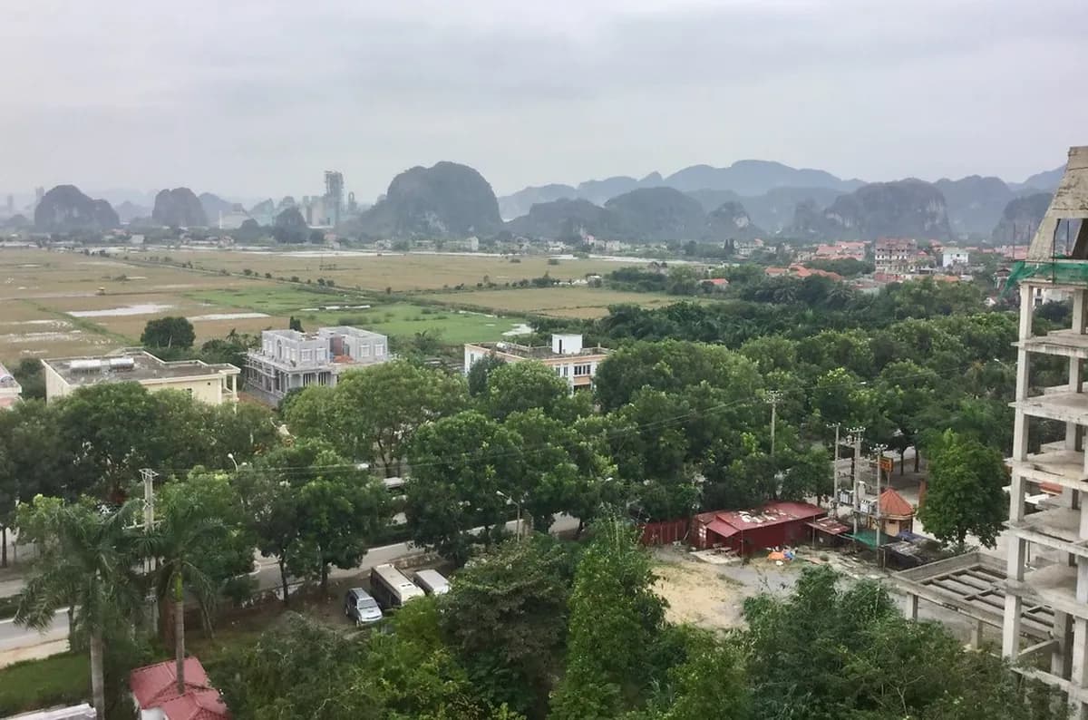 Ninh Binh Vs Ha Long Bay Travel Guide