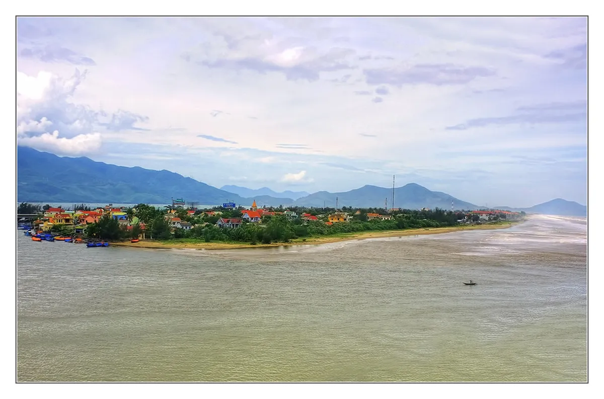 Which Season Is Right for You? in Vietnam, contextual view for travelers planning a trip in Vietnam