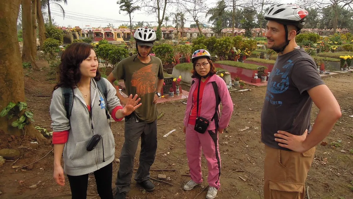 A Practical Self-Guided Old Quarter Food Route in Hanoi during independent travel in Vietnam