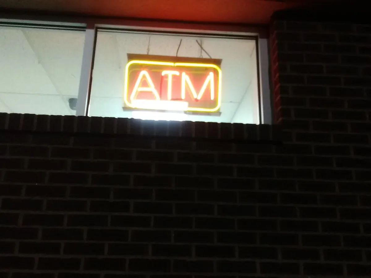 Avoid ATM and Card Conversion Traps in Vietnam, contextual view for travelers planning a trip in Vietnam