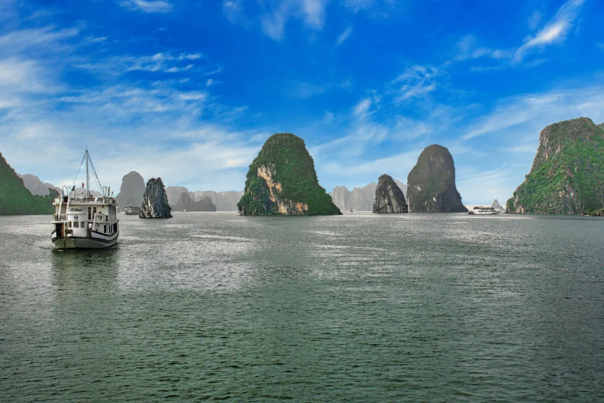 Cat Ba Island or Ha Long Bay Cruise? in Vietnam, contextual view for travelers planning a trip in Vietnam